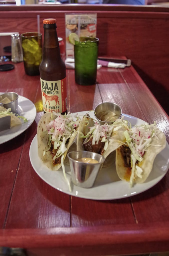 colin-s-cantina-006