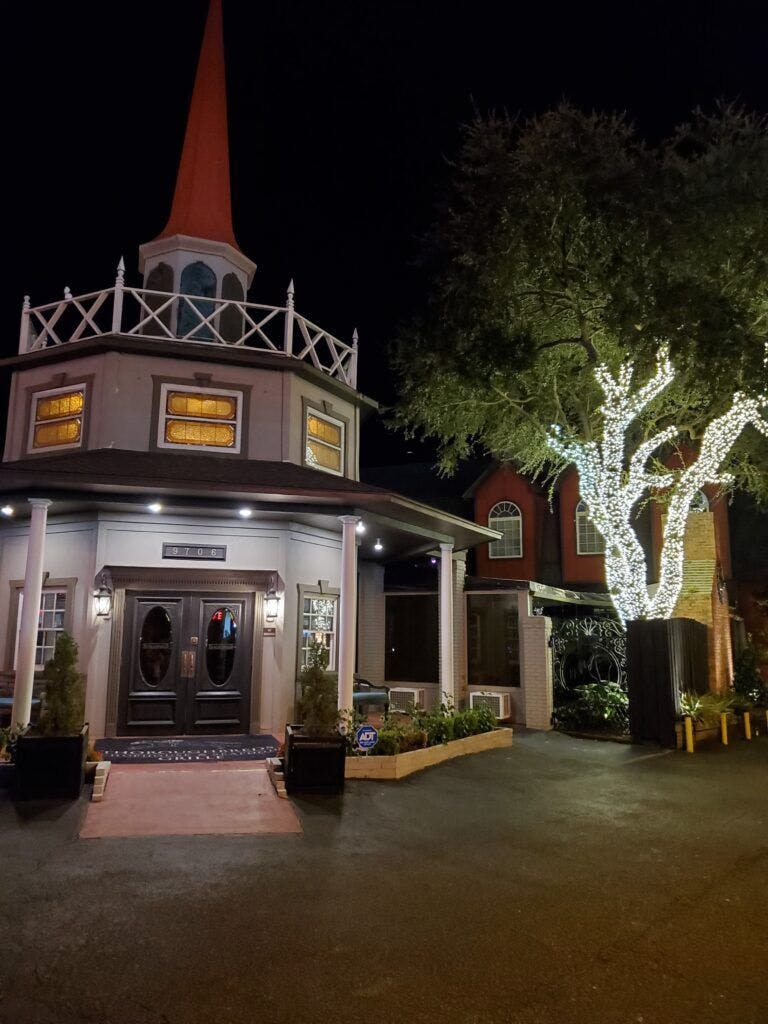 Thoroughbred’s Chophouse & Seafood Grille