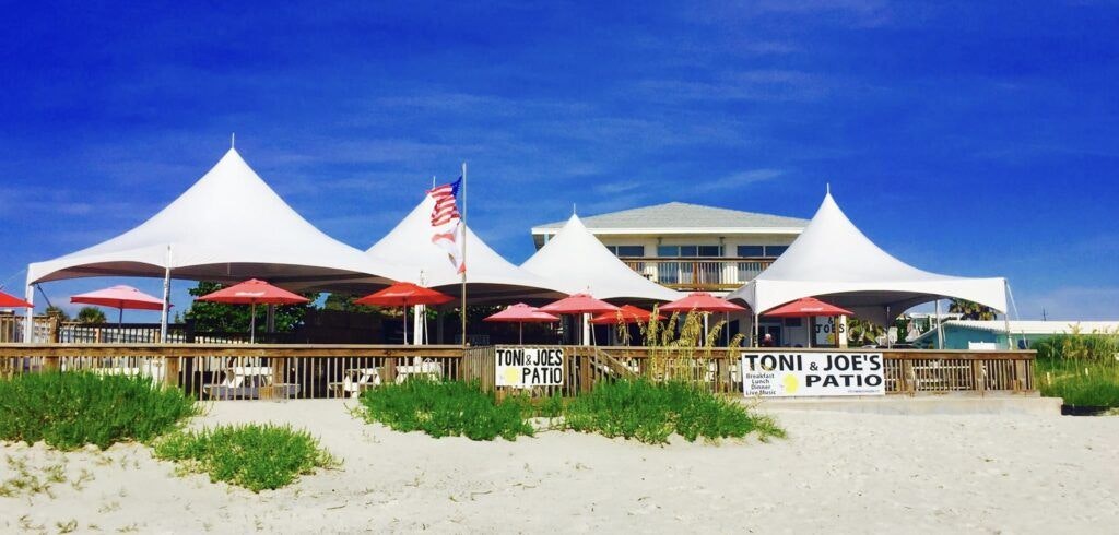 toni-and-joe-s-patio-001