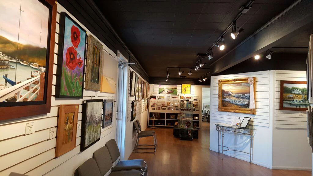 city-lights-art-gallery-004