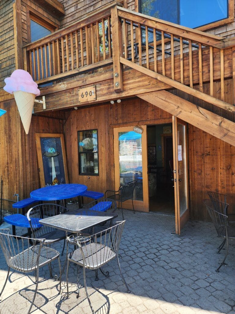 Mountain Slice Pizzeria and Creamery