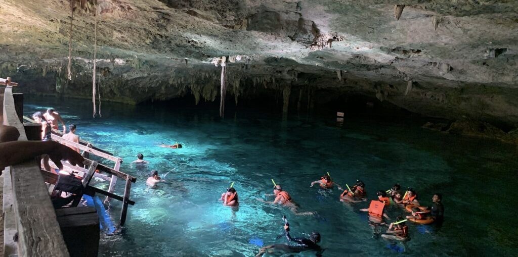 cenotes-dos-ojos-004