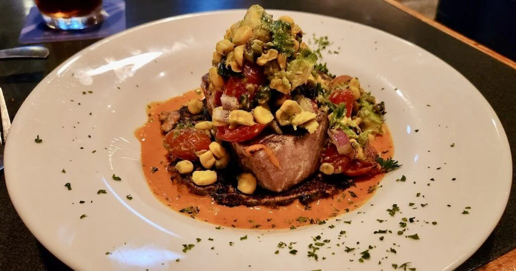 amos-mosquito-s-restaurant-004