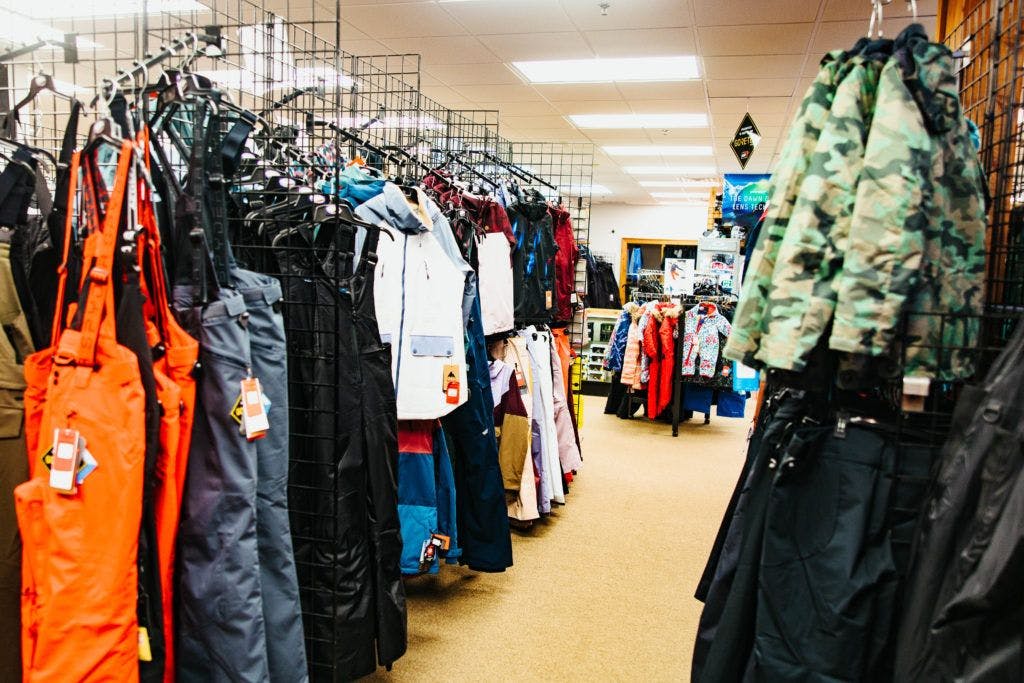 the-ski-barn-and-snow-creek-mountain-sports-014