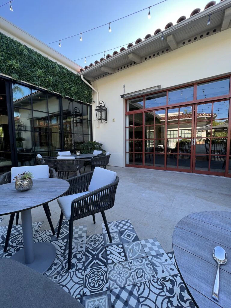 seasons-restaurant-002