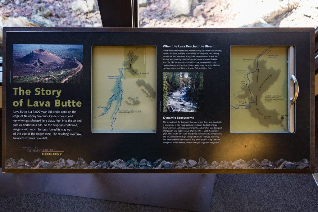 lava-butte-and-lands-visitor-center-005