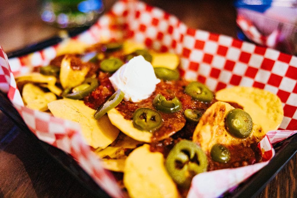 the-locker-room-sports-bar-016