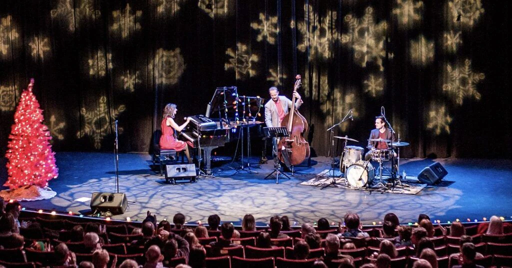 the-paramount-theatre-003