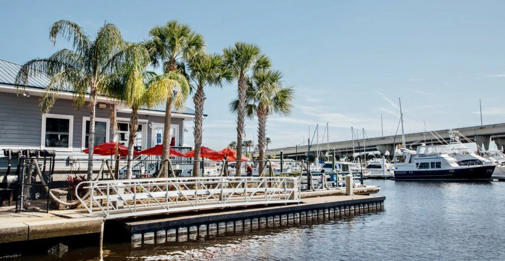 dockside-seafood-restaurant-jax-beach-001