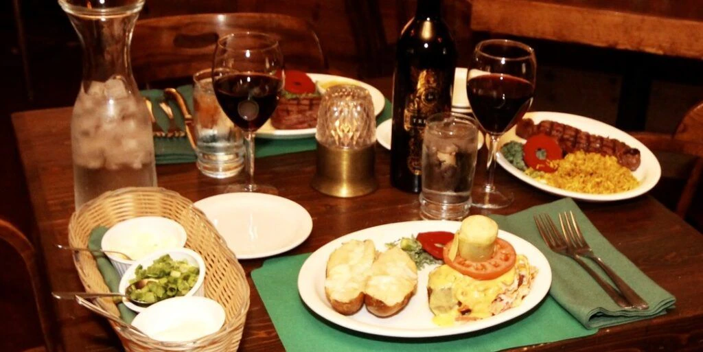 captain-s-anchorage-restaurant-and-bar-004