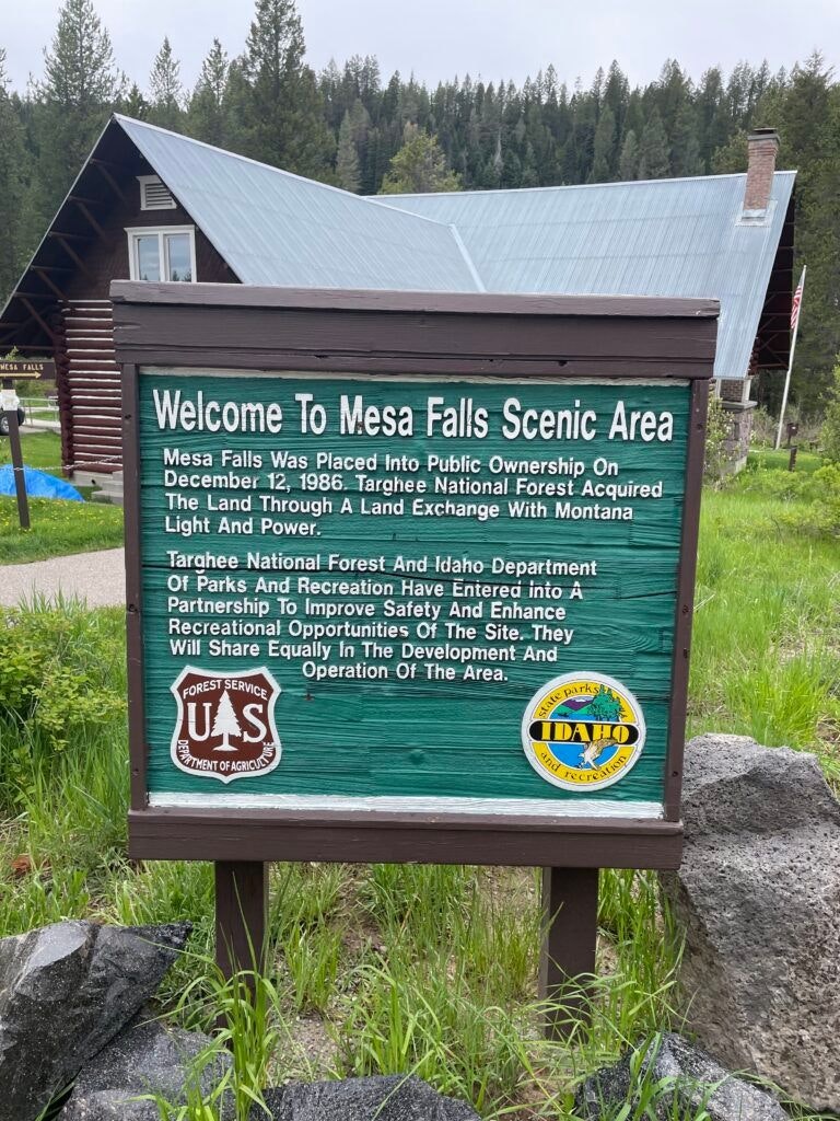 mesa-falls-visitor-center-004