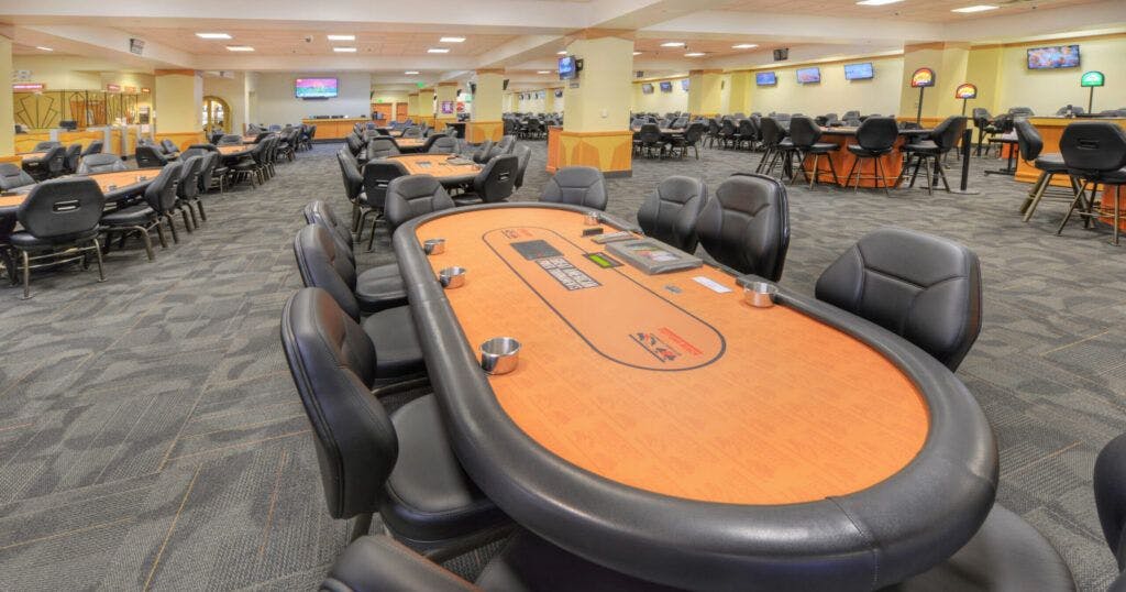 daytona-beach-racing-and-card-club-002