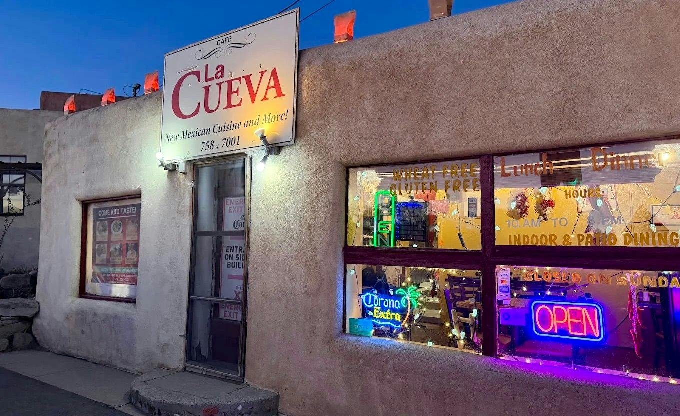 La Cueva Cafe