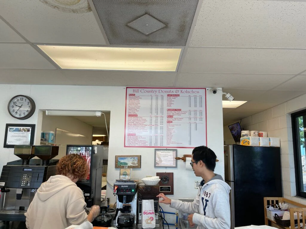 hill-country-donuts-and-kolaches-006