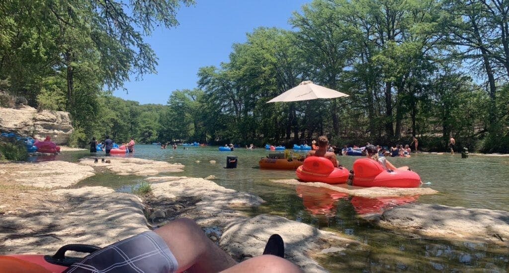 happy-hollow-frio-river-outfitters-003