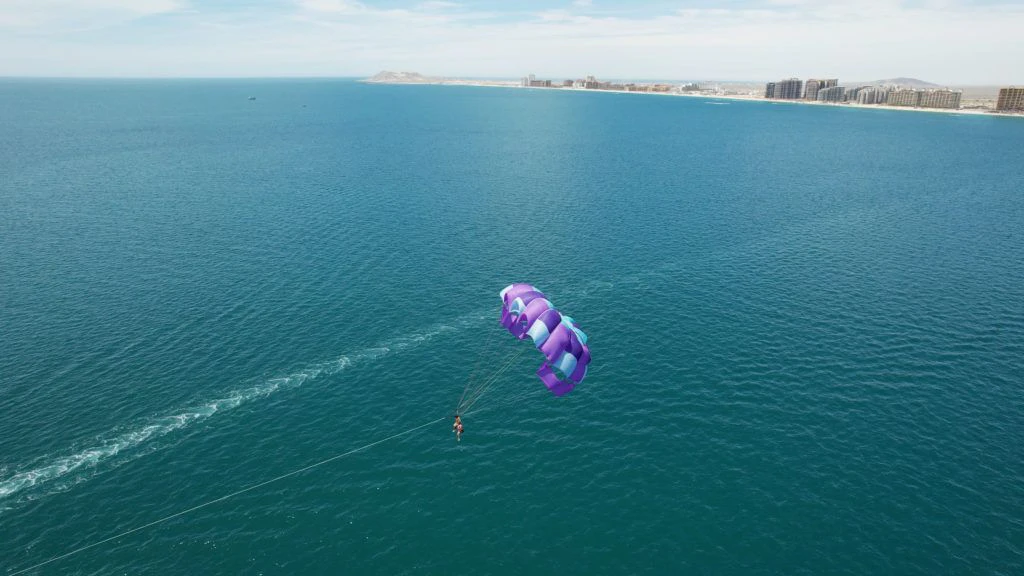 parasailing-001