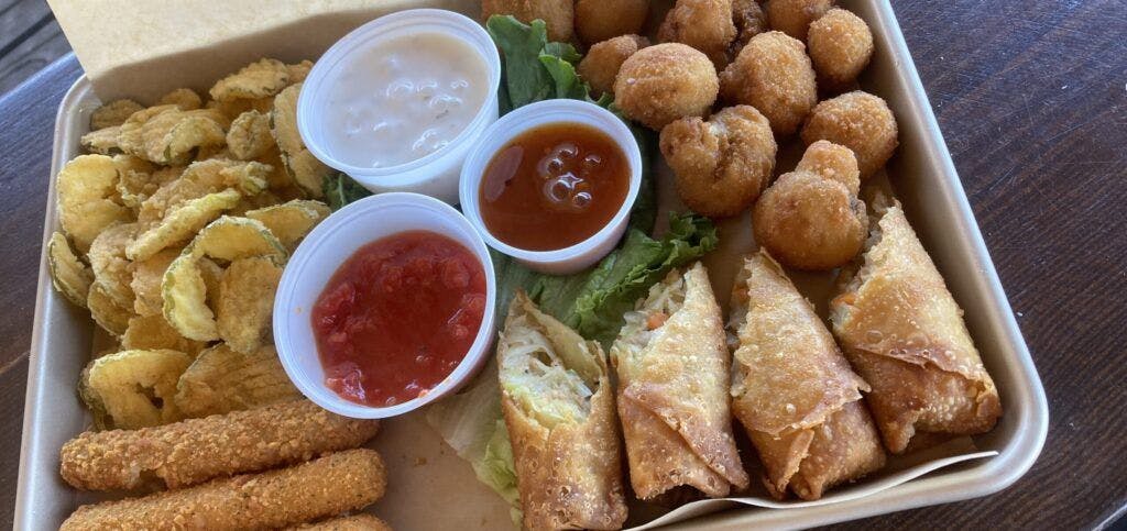 hardheads-icehouse-grill-003