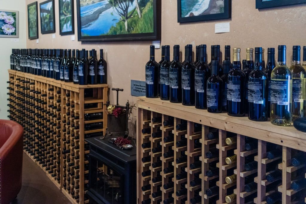 moonstone-crossing-tasting-room-002