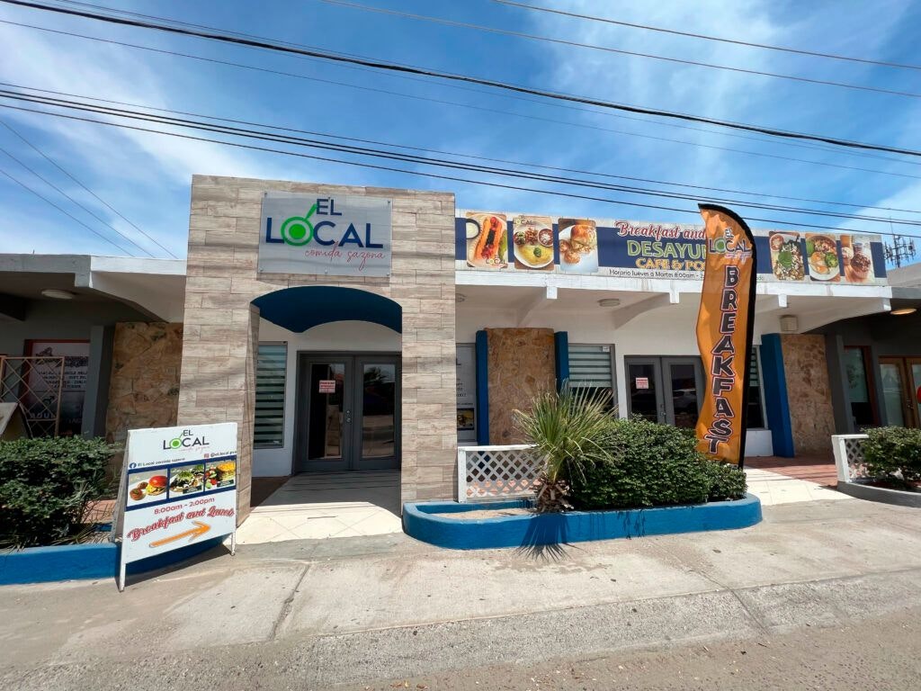 el-local-comida-sazona-001