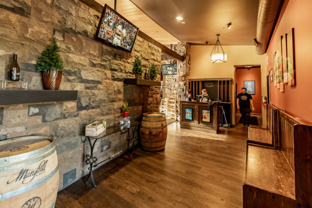 village-bar-and-grill-009