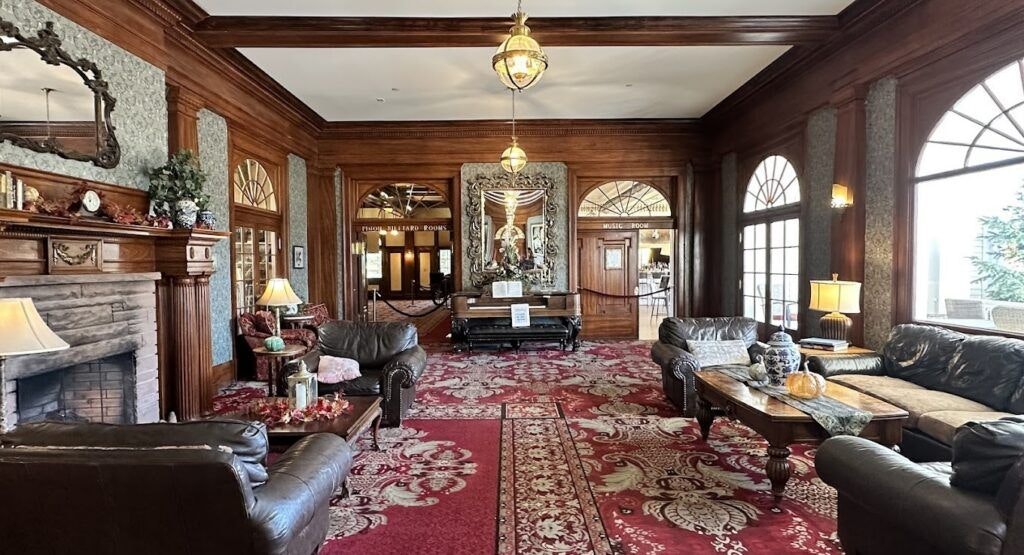 the-stanley-hotel-002