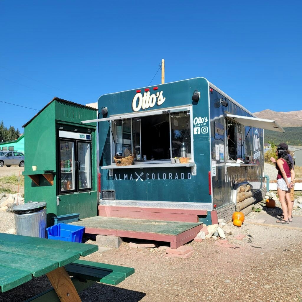 otto-s-food-cart-001