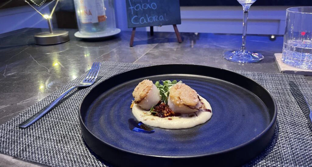 2-fools-and-a-bull-004