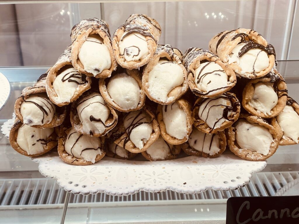 a-sweet-secret-bakery-and-cafe-002