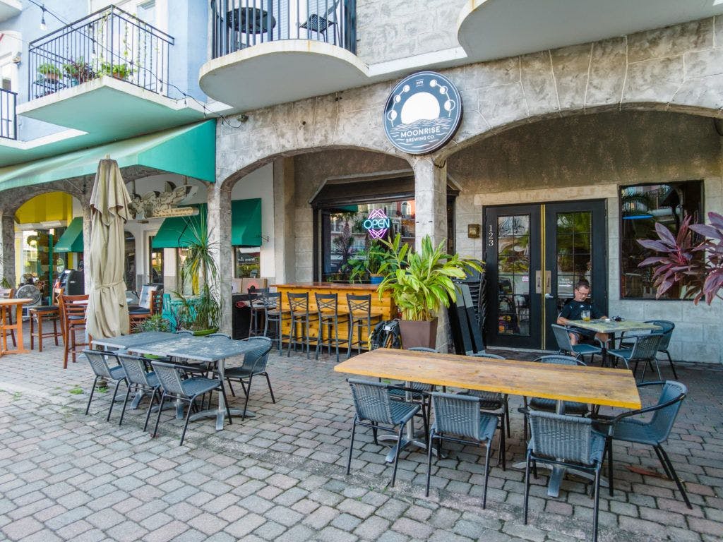 day-trip-to-european-village-018