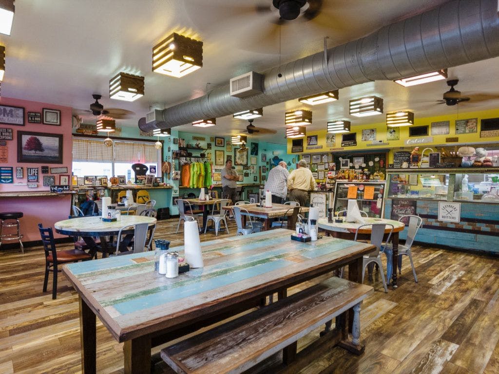 shykatz-cafe-and-bakery-012