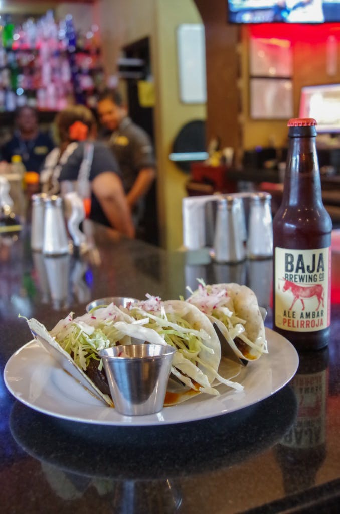 colin-s-cantina-011
