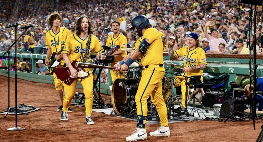 savannah-bananas-002