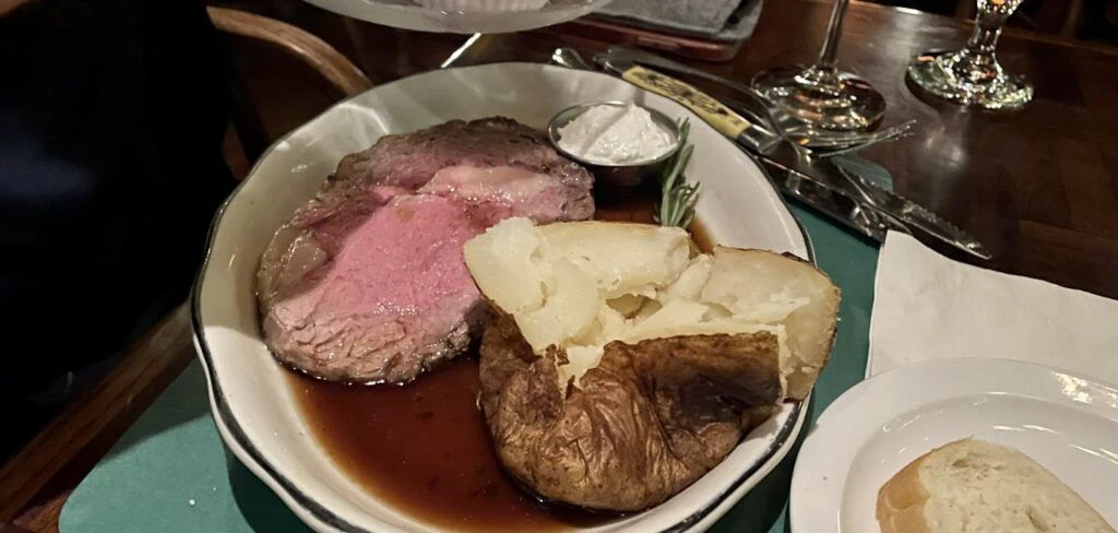 captain-s-anchorage-restaurant-and-bar-003