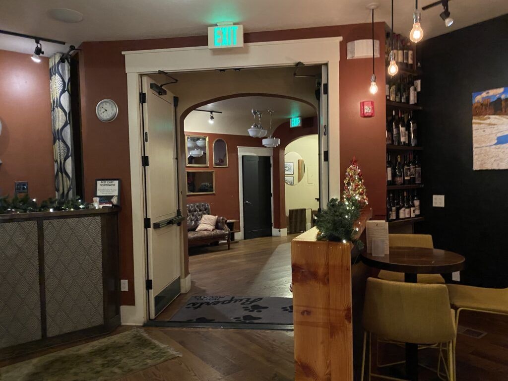 rupert-s-restaurant-002