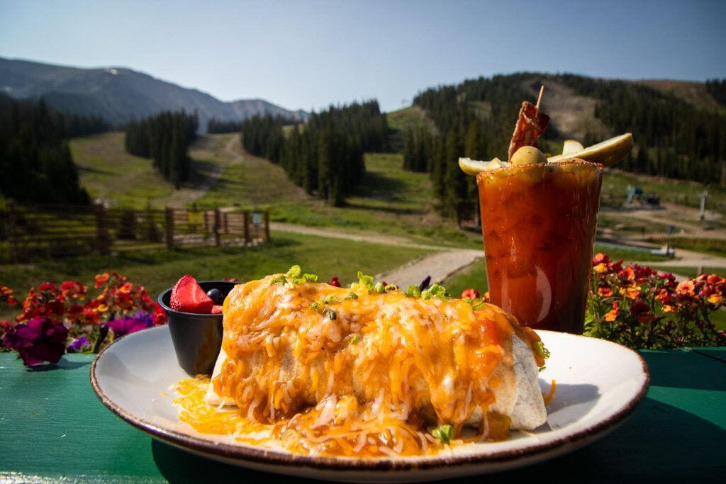 6th-alley-bar-and-grill-002