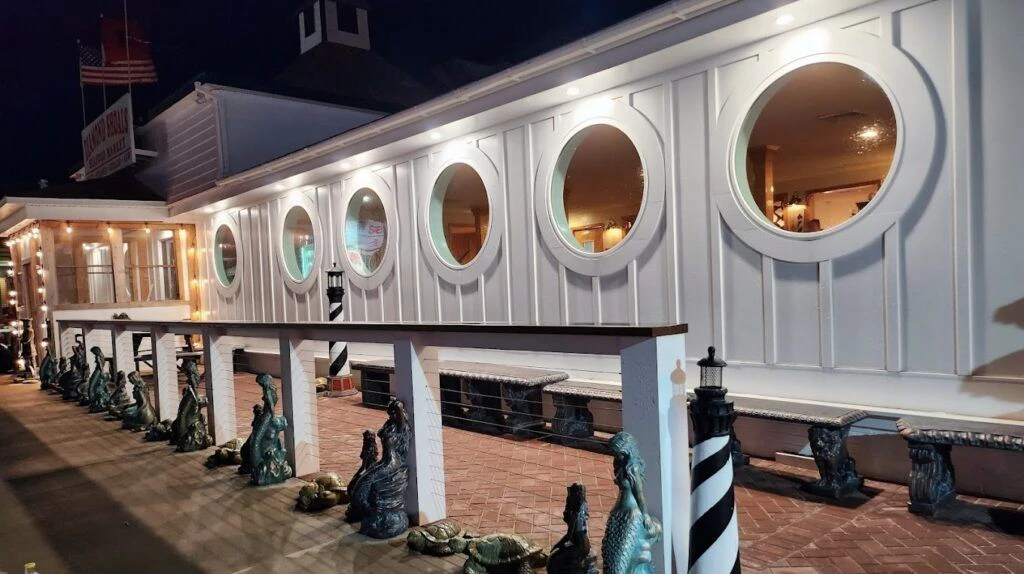 diamond-shoals-restaurant-and-sushi-bar-001