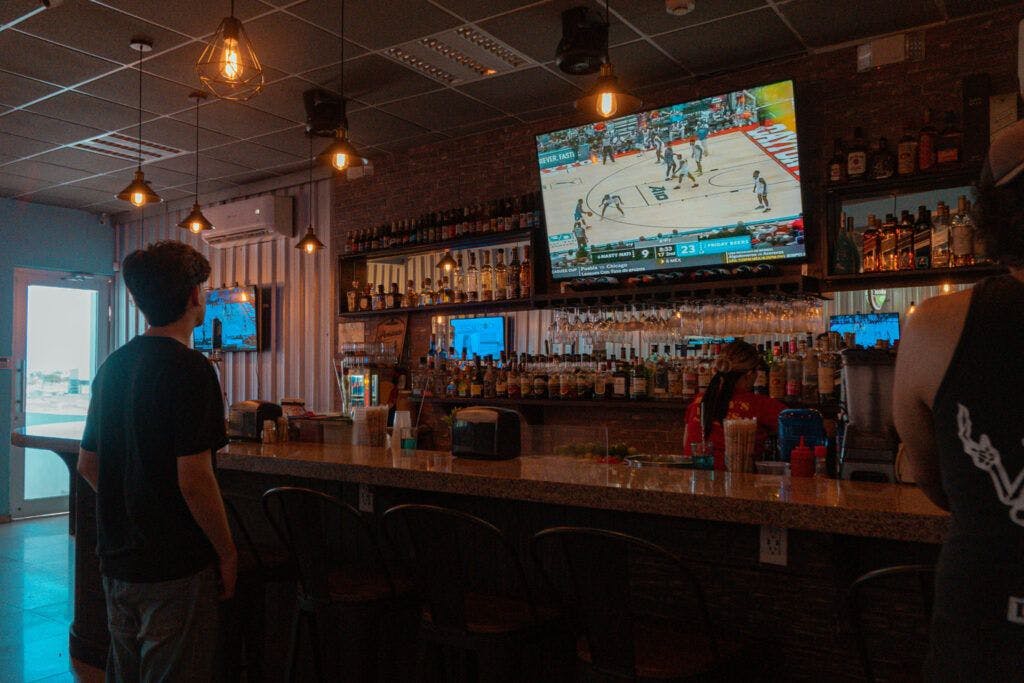 ricky-s-and-beer-003