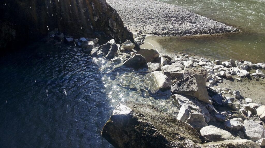 pine-flats-hot-spring-parking-004