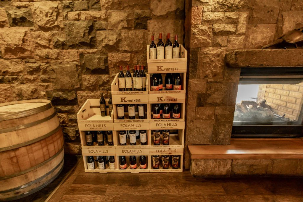 village-bar-and-grill-006