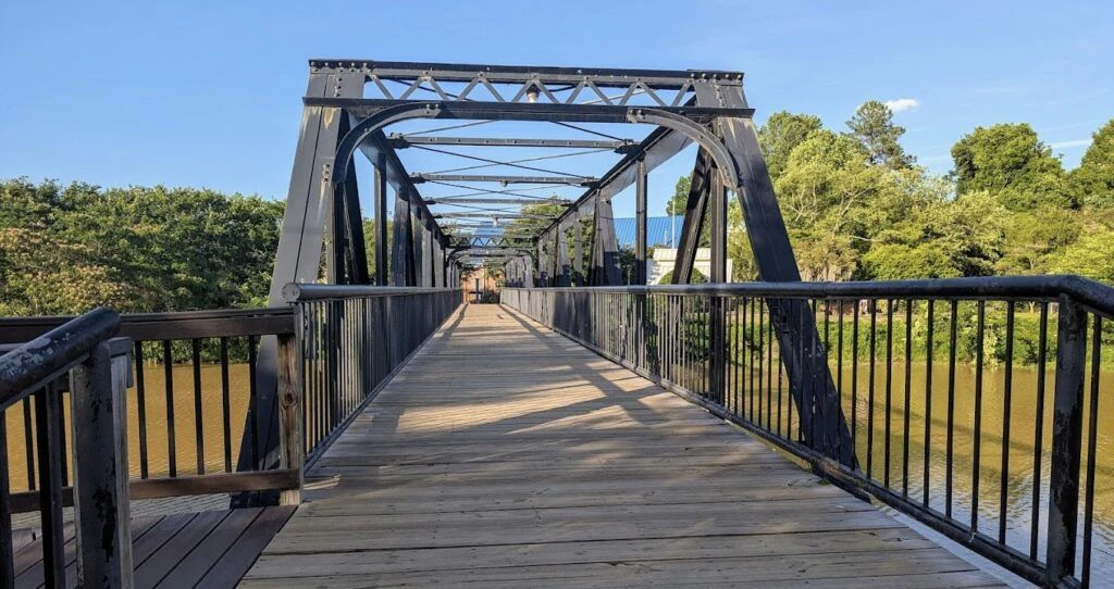 columbia-canal-and-riverfront-park-003