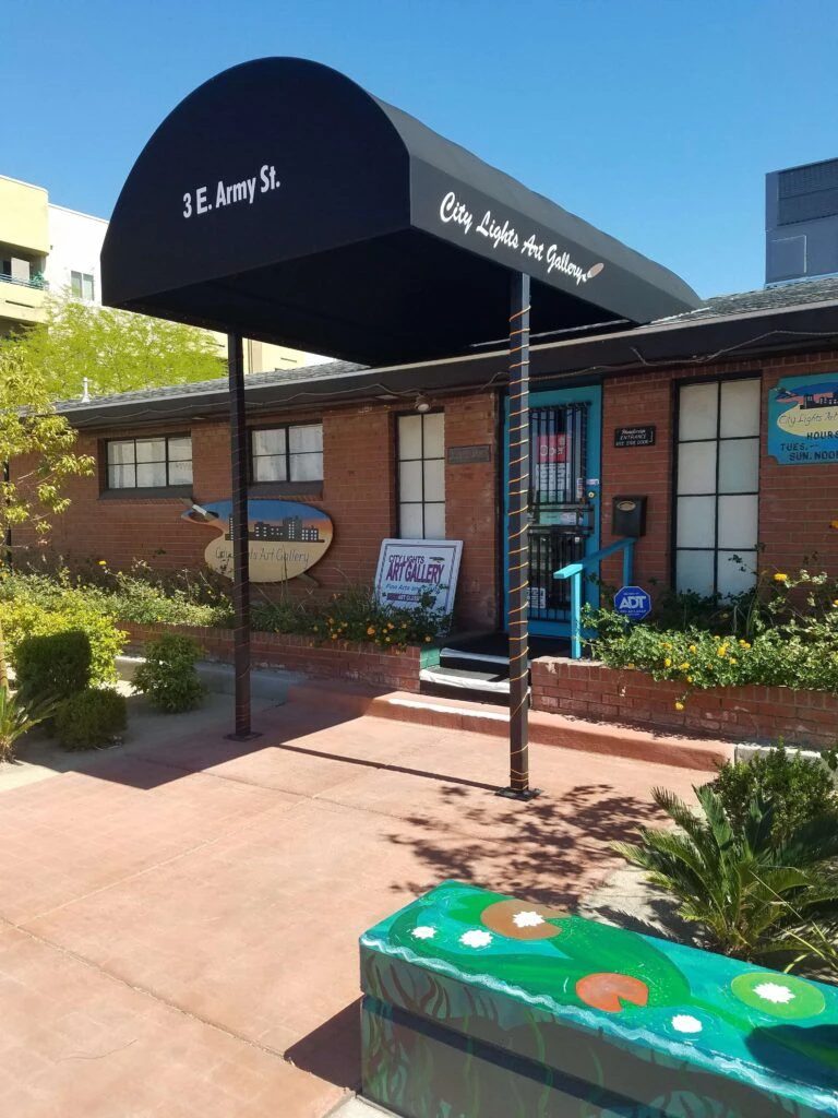 city-lights-art-gallery-001