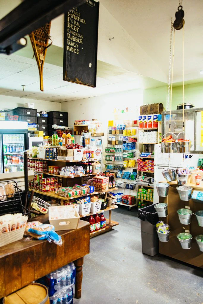 the-creek-company-store-in-silver-creek-014