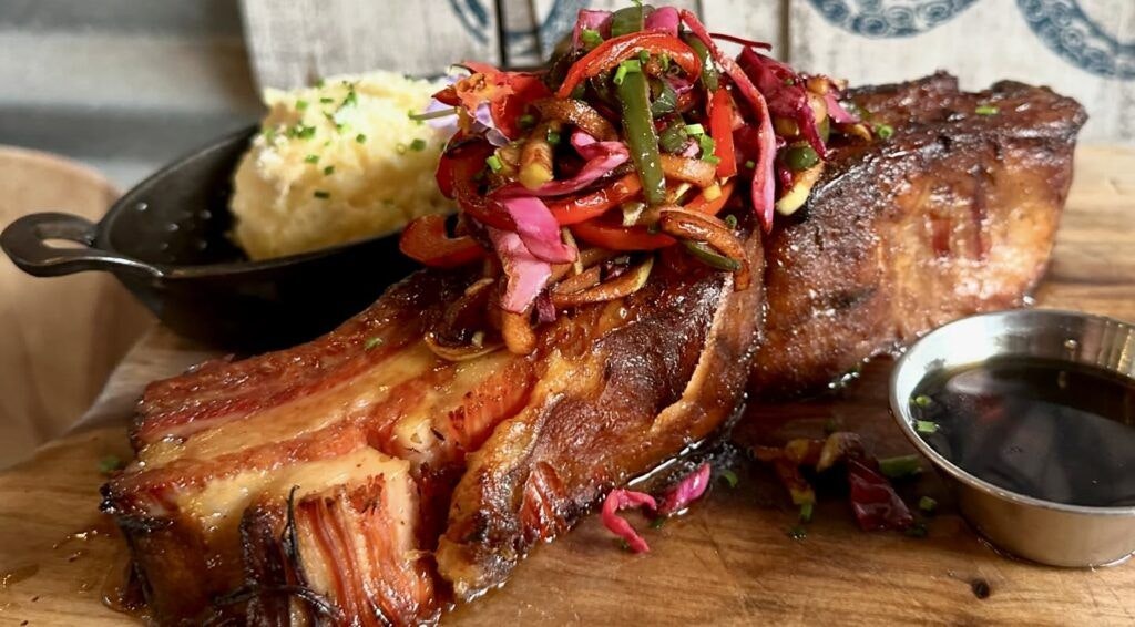 third-wave-cafe-and-wine-bar-002