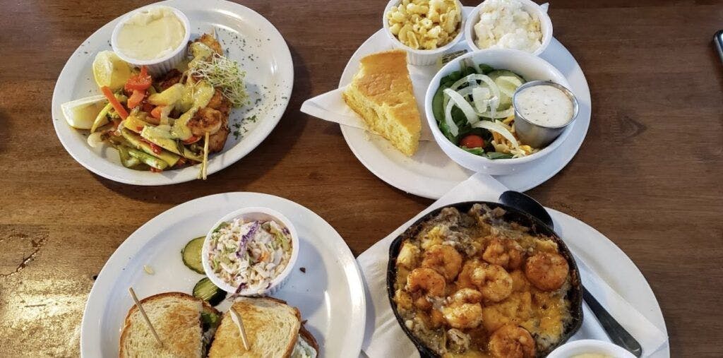 a-lowcountry-backyard-restaurant-002