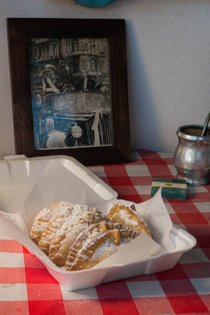 la-argentina-empanadas-y-mas-008