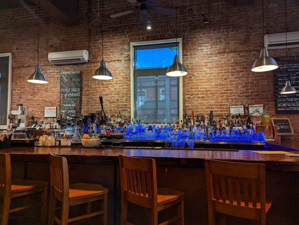 nebbiolo-restaurant-and-wine-bar-003