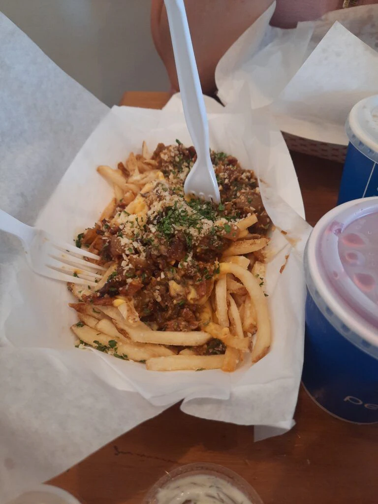 inclined-burgers-and-brews-003