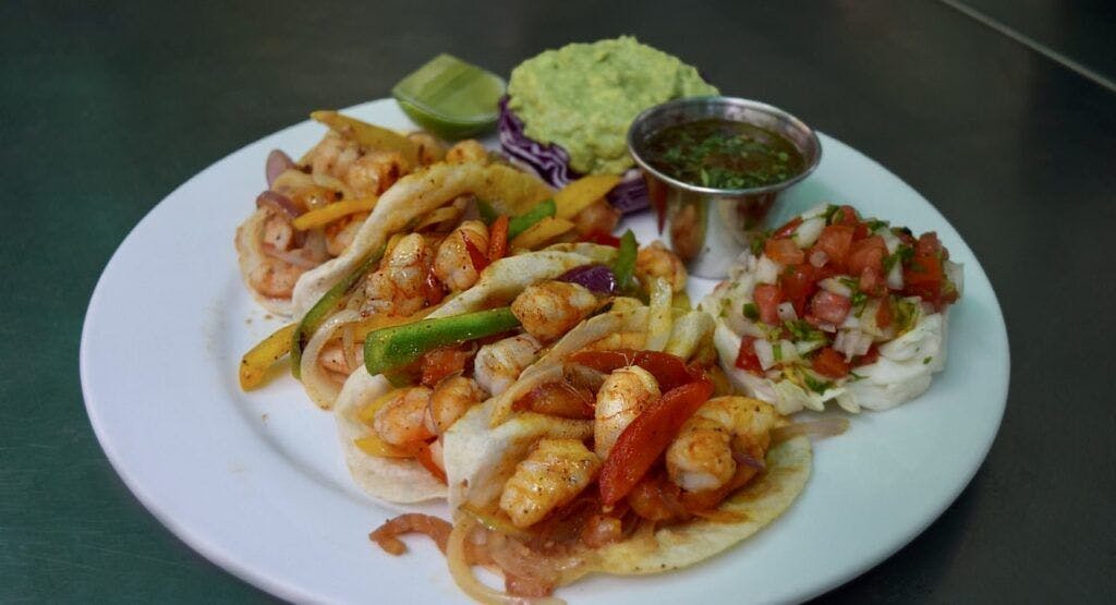 muza-surf-bar-and-restaurant-002