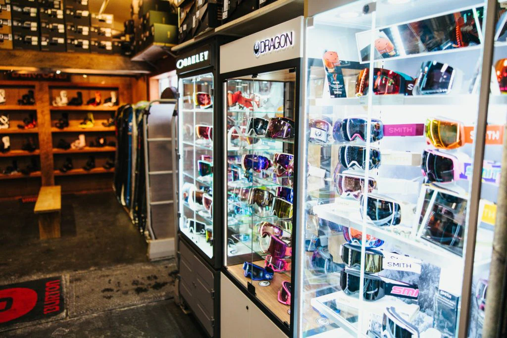 elk-river-snowboard-and-ski-rentals-009