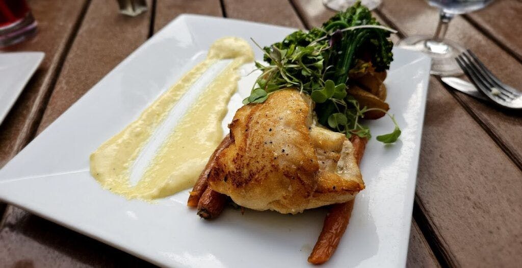 trillium-cafe-and-inn-002